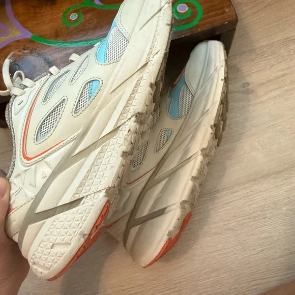 Hoka One One X Opening Ceremony Clifton - Picture 7 of 10